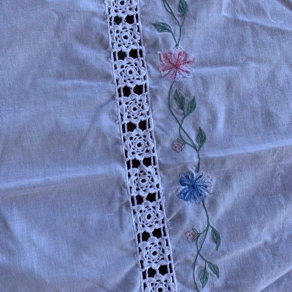 Table cloth - Picture 6 of 9